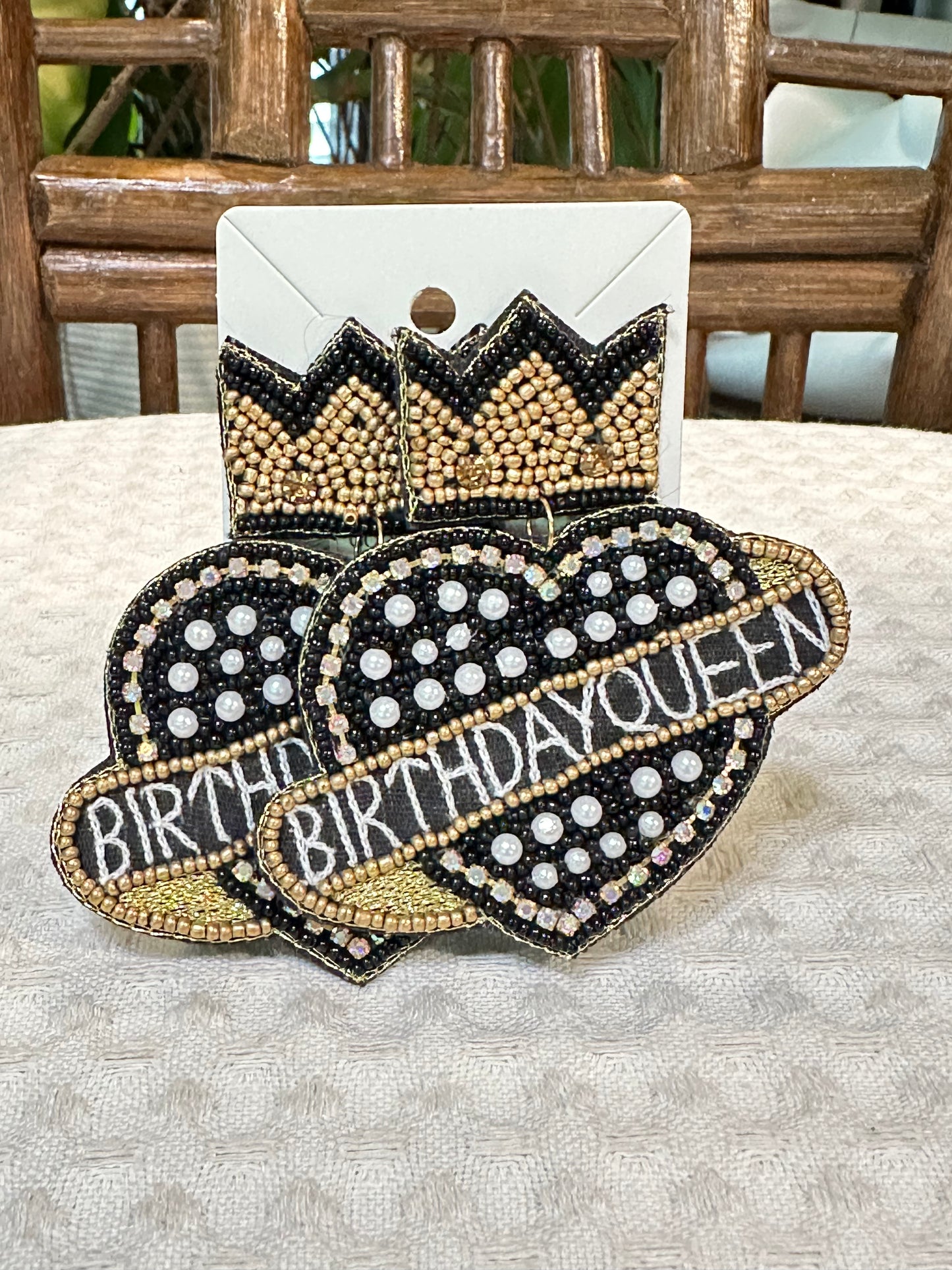 Birthday QUEEN - black/gold crown earrings